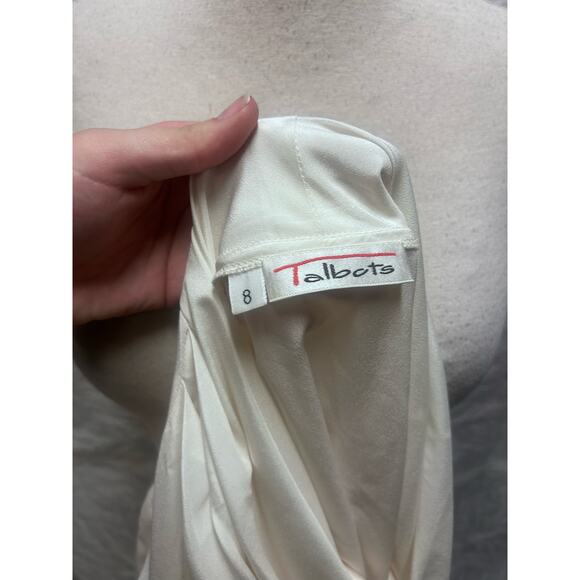 5 White/Cream Button Up Shirts, 4 Talbots, 1 Anne Taylor, Sizes 6-8 - Picture 4 of 10